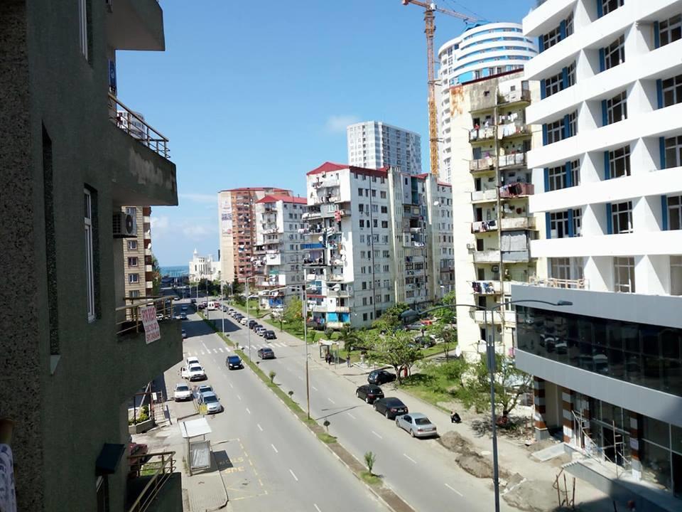 Appartamento Ruso'S Flat Batumi Esterno foto